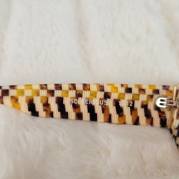 QUAY // ltd ed paris hilton collab checker frame brown lens y2k retro sunglasses - Picture 10 of 10